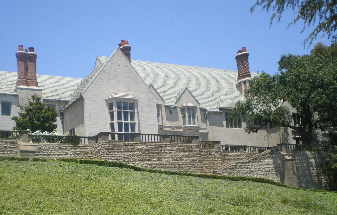 Greystone Mansion & Gardens: The Doheny Estate